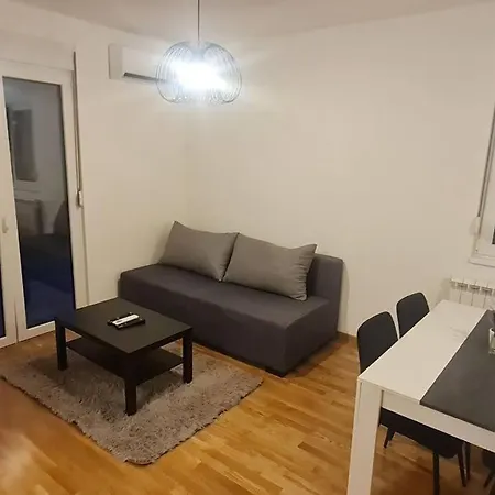 Amar 4 Apartment *